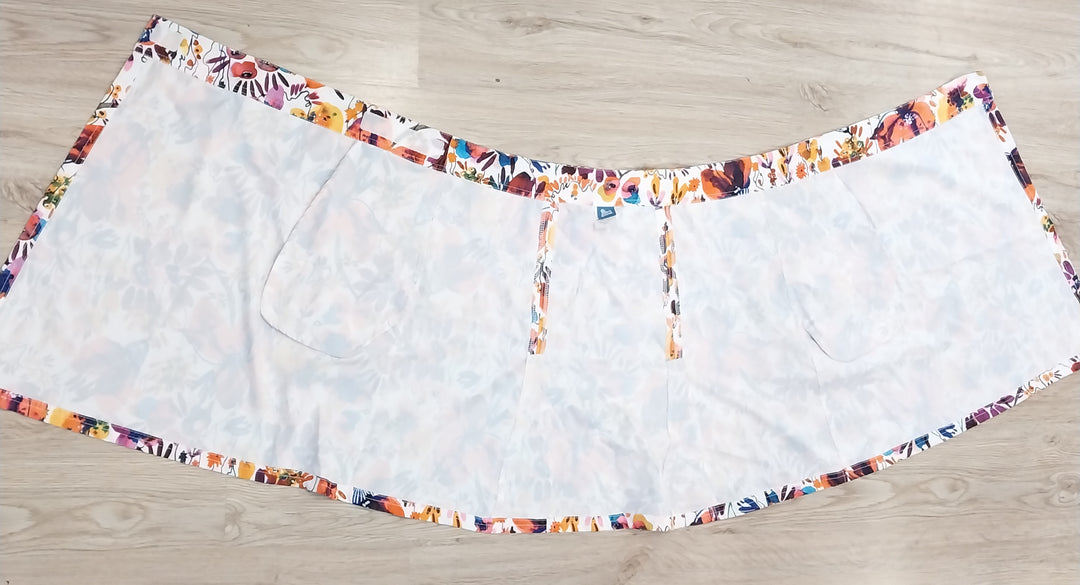 Rip Skirt Hawaii Floral Print Wrap Skirt -Size Medium- As New