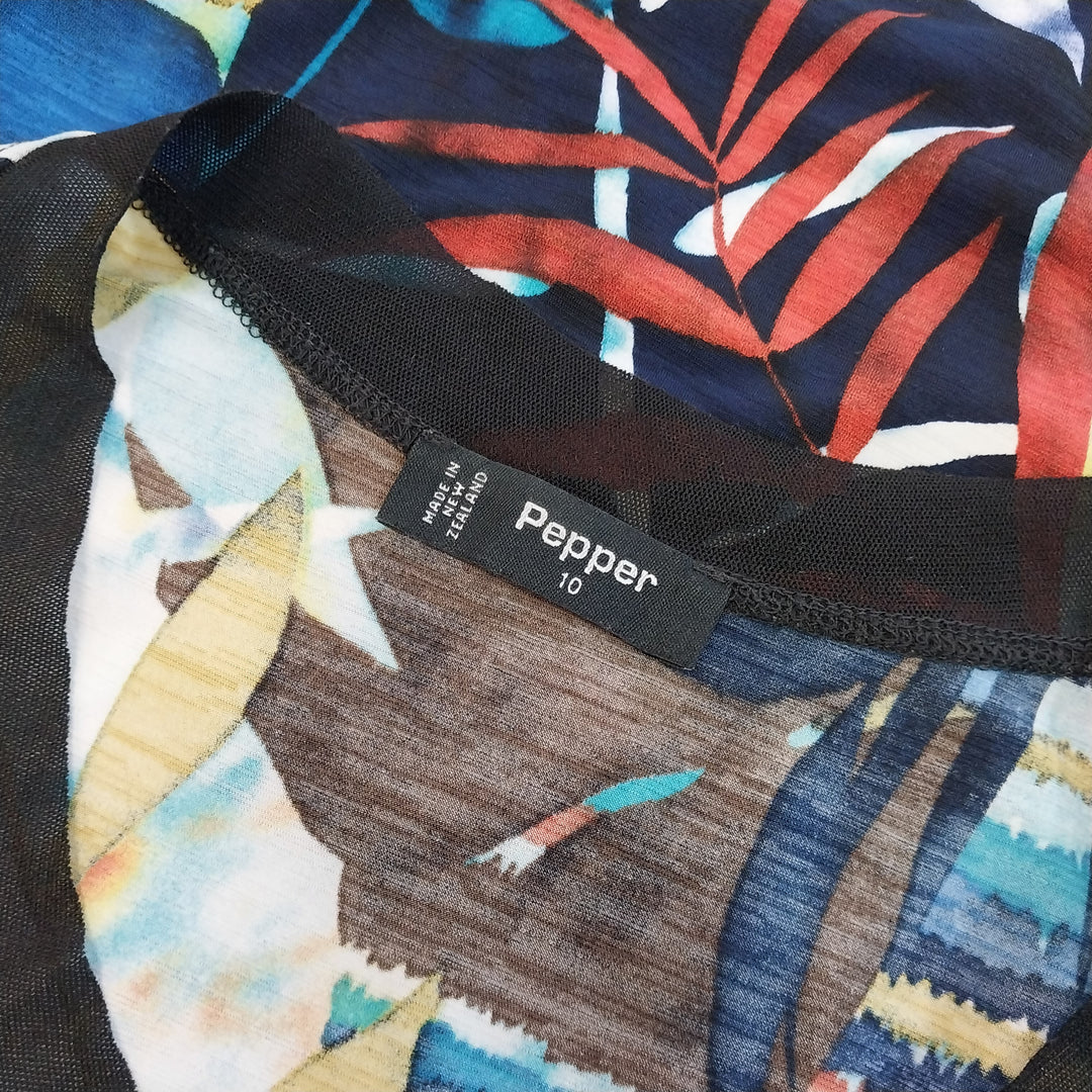 Pepper NZ Top Size 10 Multi Coloured