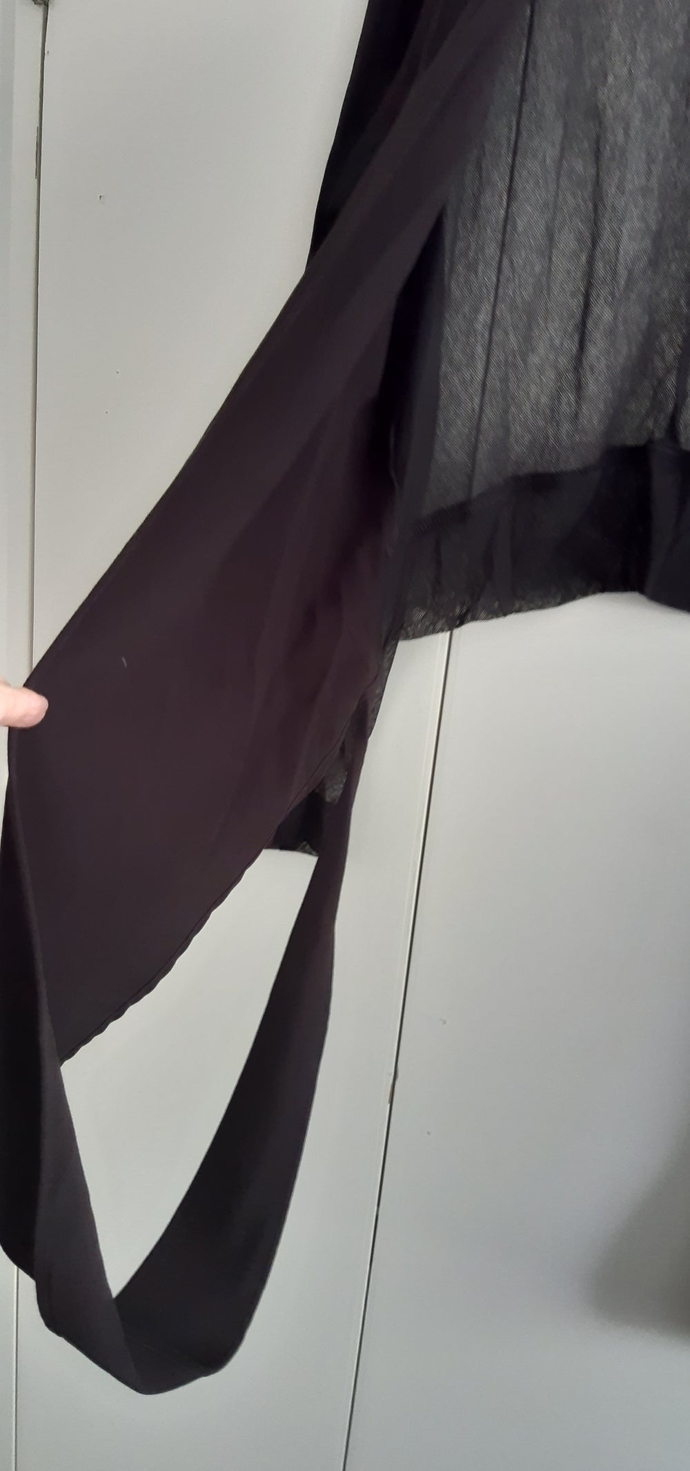 Anna.S Black short over top made in NZ size L