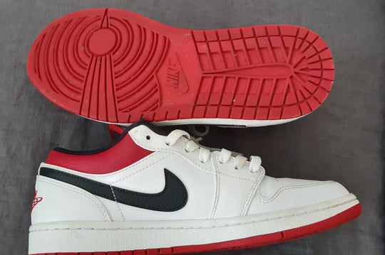 Nike Air Jordan white gym red Sneakers size nz 7