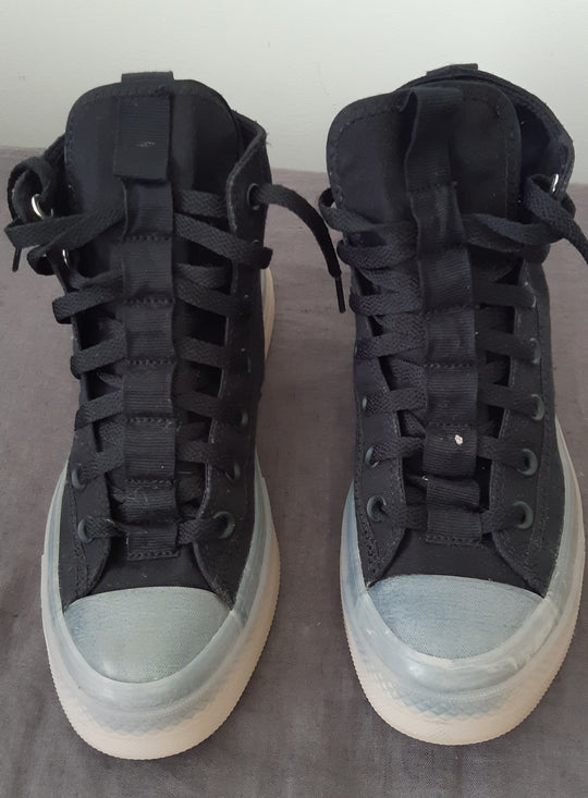 Converse All Star Chuck Taylor Black high top size 8