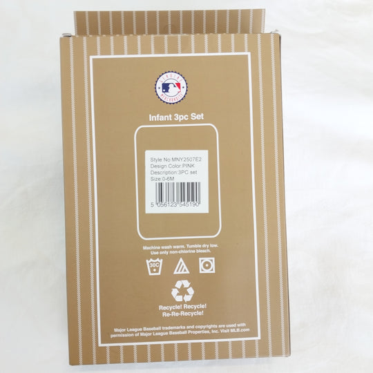 *New York Yankees -Baby 3 Piece Gift Set -BNIB Grey/Pink 0-6 months*