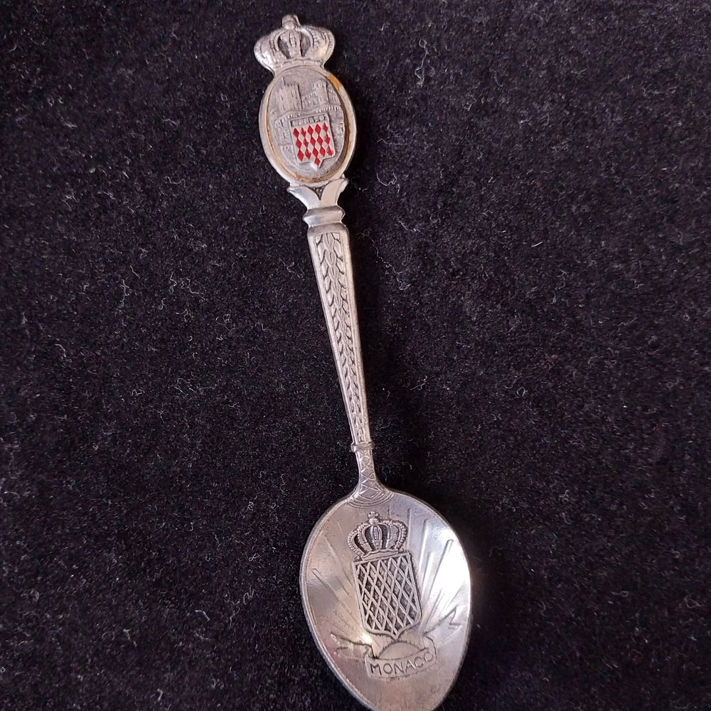 *8 Silverplated  Vintage Souvenir Spoons -Colectable*