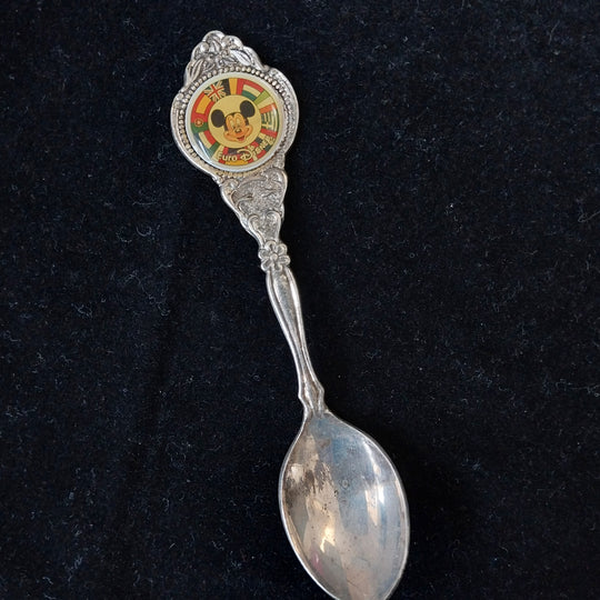 *8 Silverplated  Vintage Souvenir Spoons -Colectable*