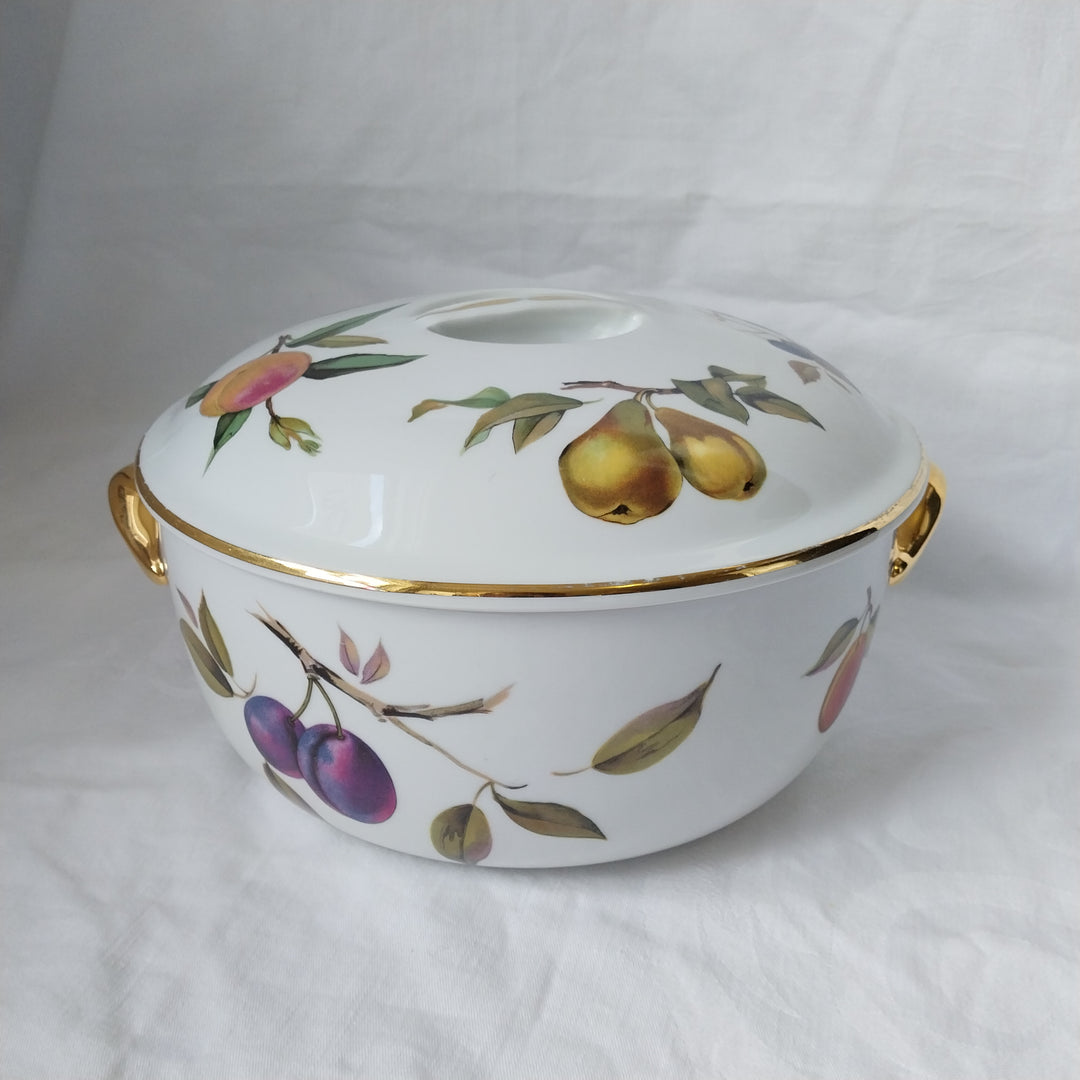 *Royal Worcester -Evesham Gold 3 quart Round Covered Casserole*