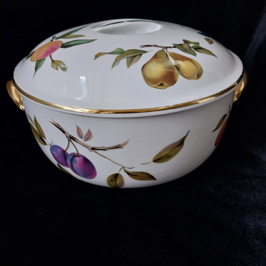 *Royal Worcester -Evesham Gold 3 quart Round Covered Casserole*