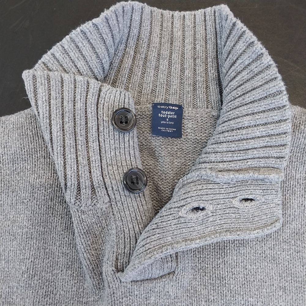*Baby Gap Size 5 Christmas Pullover - 100% Cotton  As New*