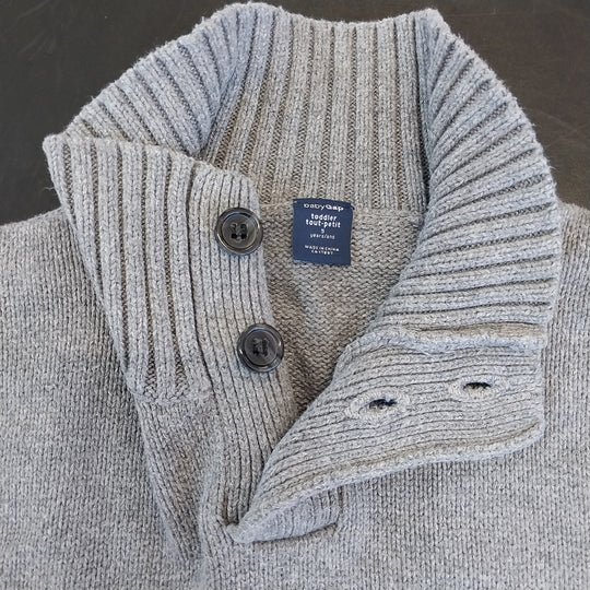 *Baby Gap Size 5 Christmas Pullover - 100% Cotton  As New*