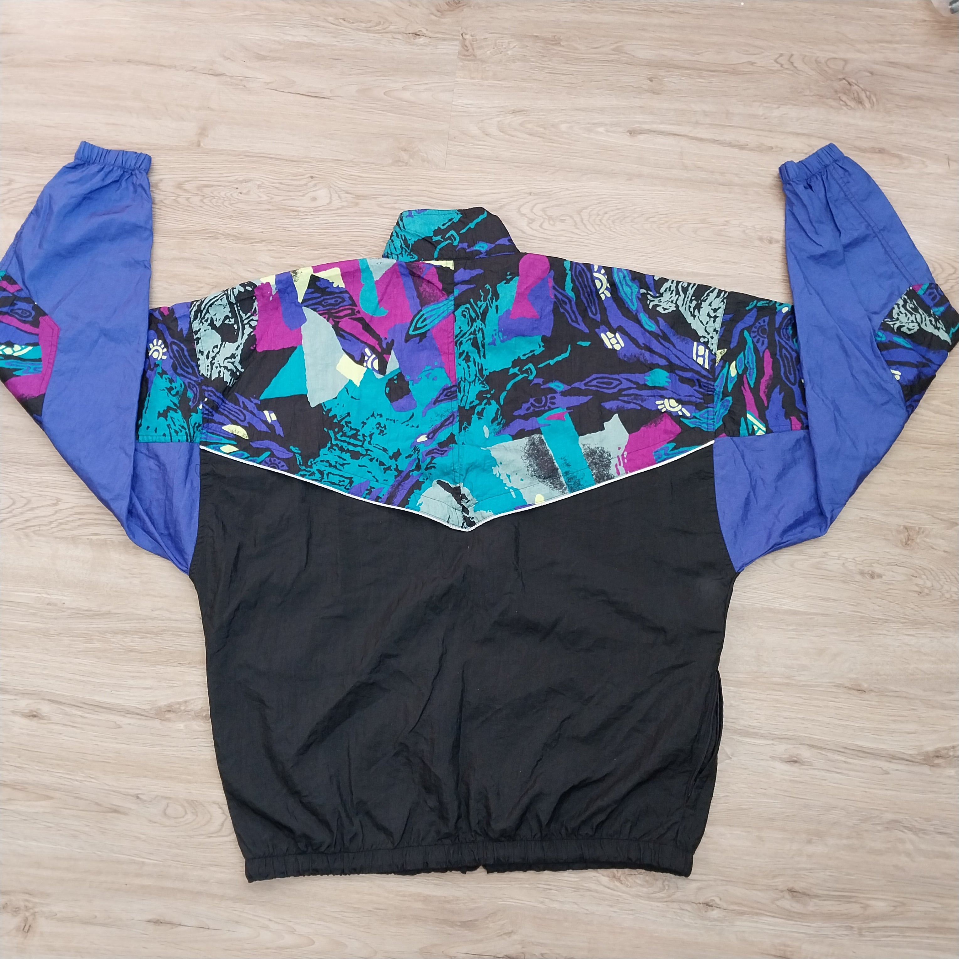 Asics Tiger Windbreaker/Jacket Size L Vibrant 80s /90s Abstract