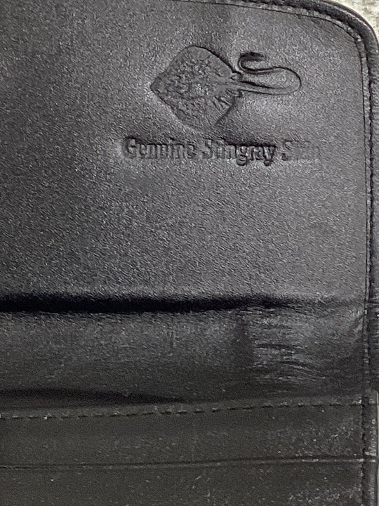 Wallet- stingray skin trifold