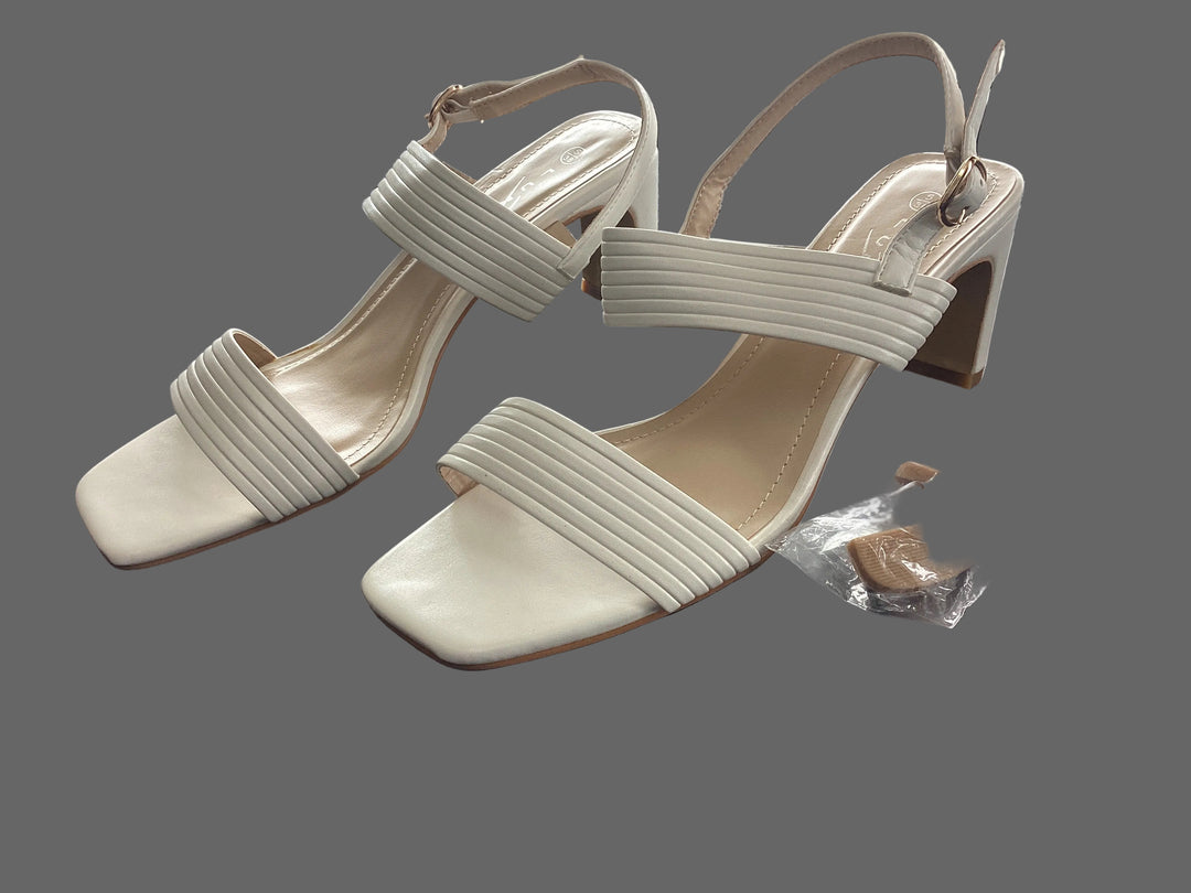 Lunar Block Heels - size 5
