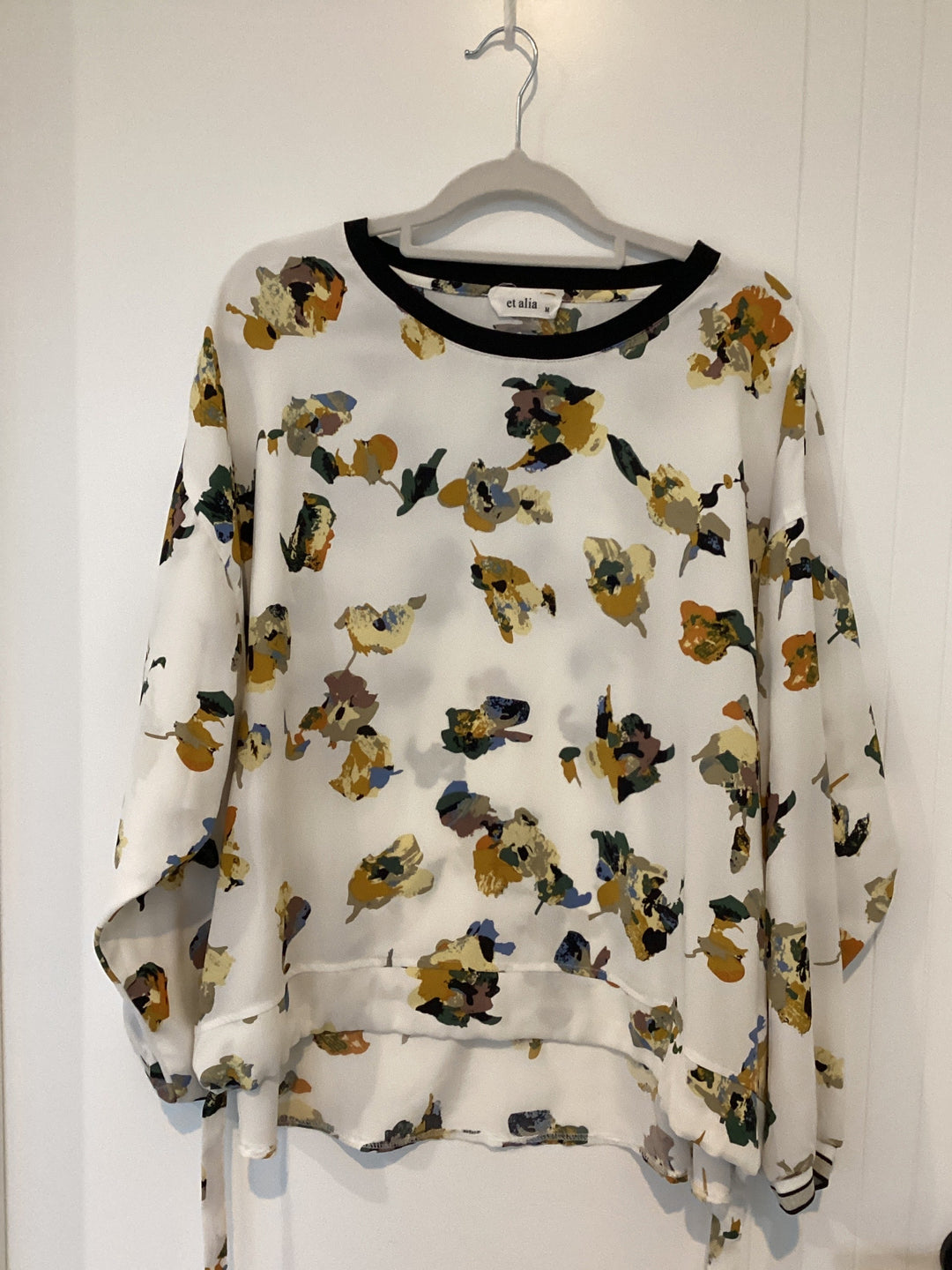 et alia blouse - Size M
