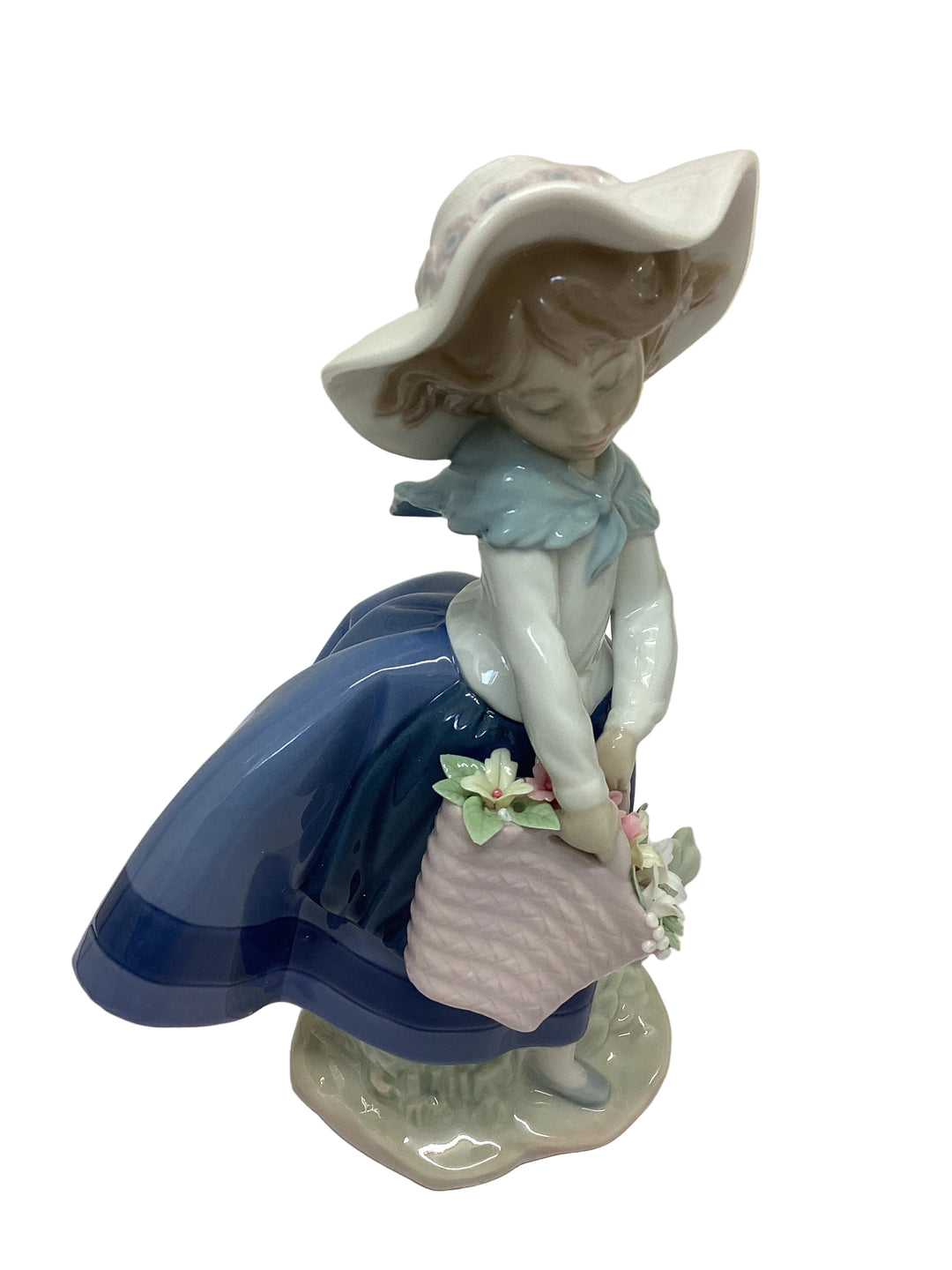 Lladró “Pretty Pickings” Figurine