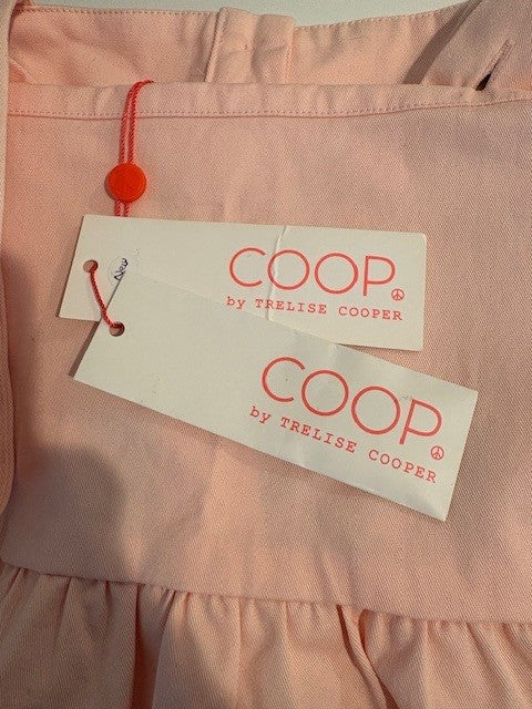 Coop Button Top