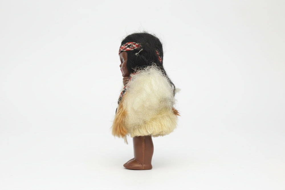 Vintage Maori souvenir doll 9.5cm