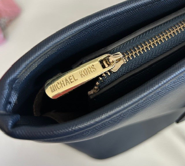 Michael Kors Jet Set Tote