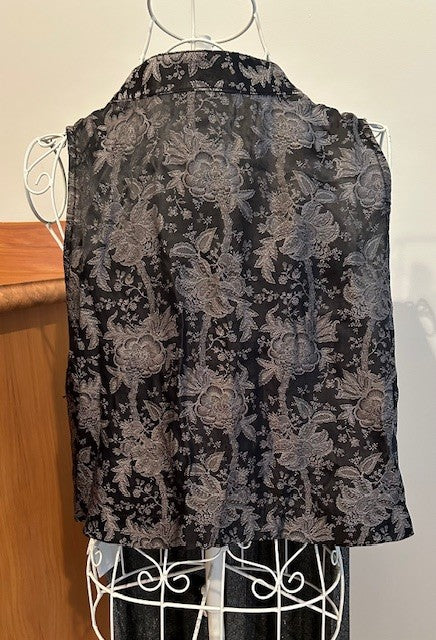 Nicola Waite Lift Front Vest