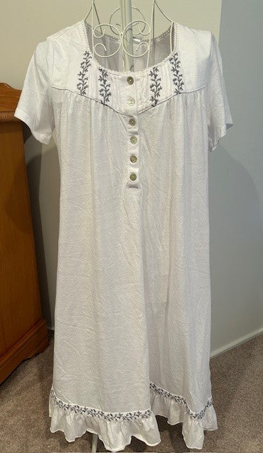 Ruby & Bloom Short Sleeve Nightie