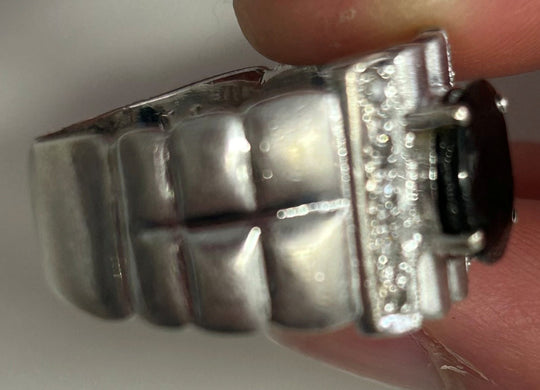 Sapphire & Diamond Ring