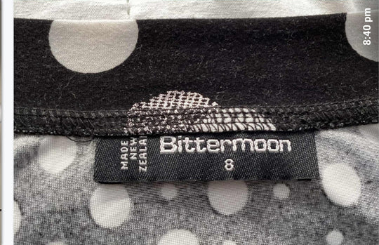 Bittermoon Black/White Top Size 8 ma