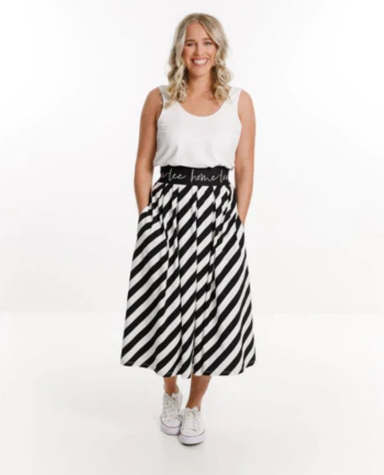 Home -Lee  Sophie Skirt size 14