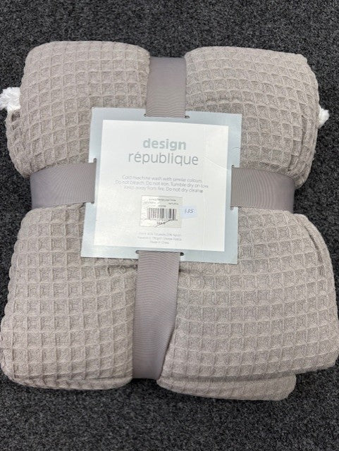 Design Republic Holland Sherpa Throw