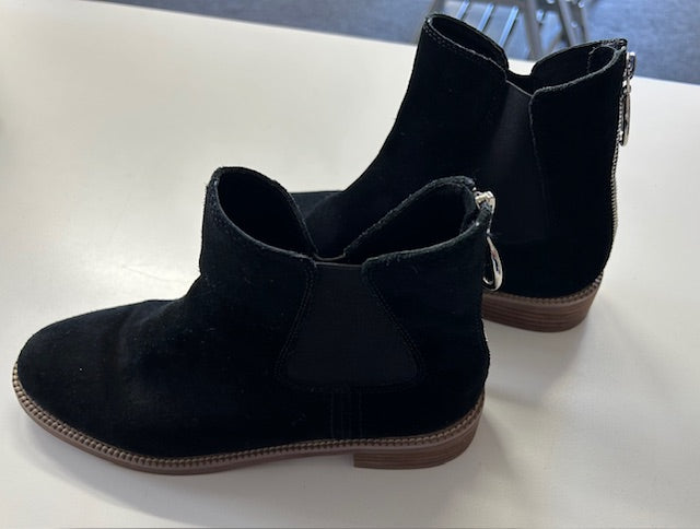 Ugg "Luxe" Black Ankle Boots