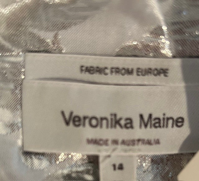Veronika Maine V Neck Sleevless Top